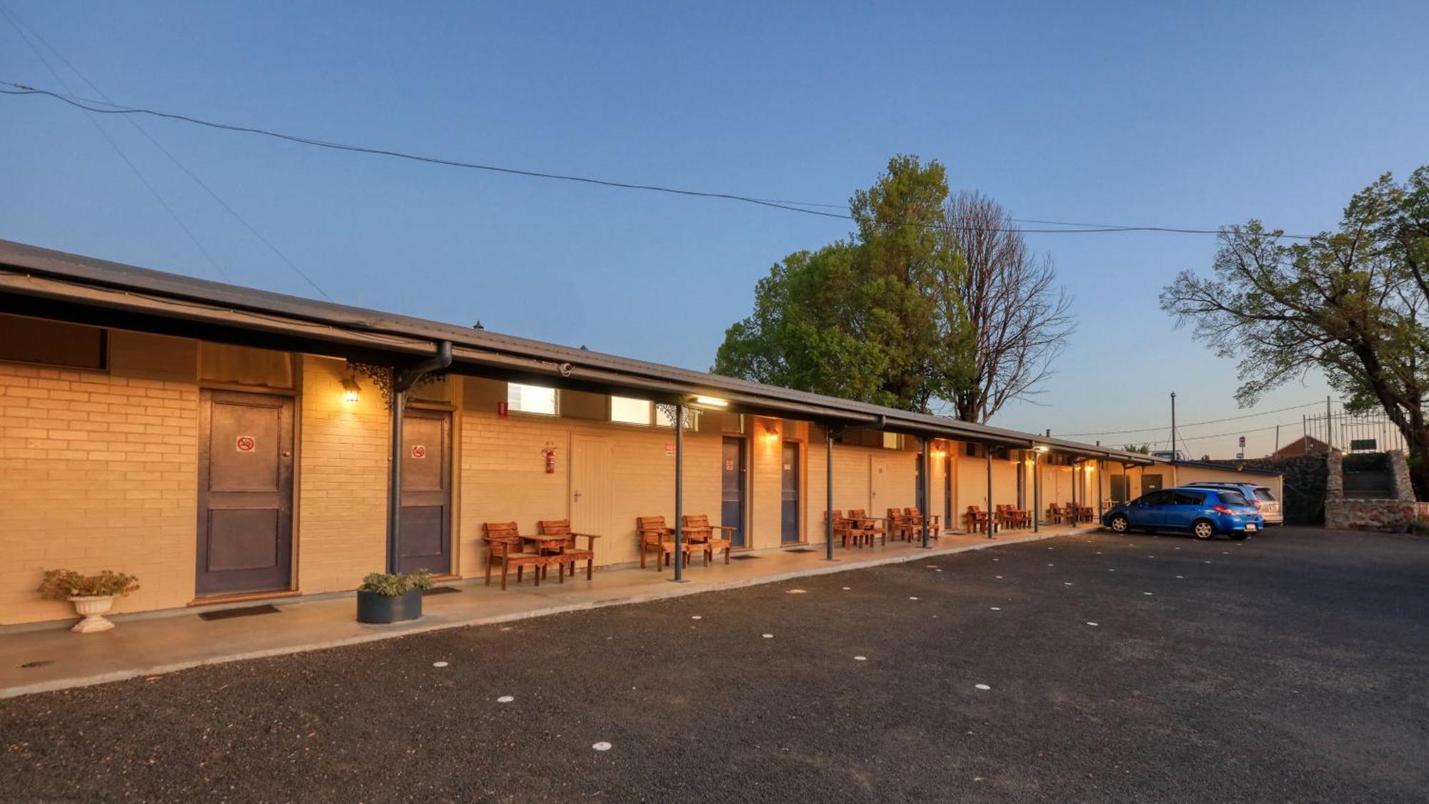 Cbd Gi Motel Glen Innes Kültér fotó